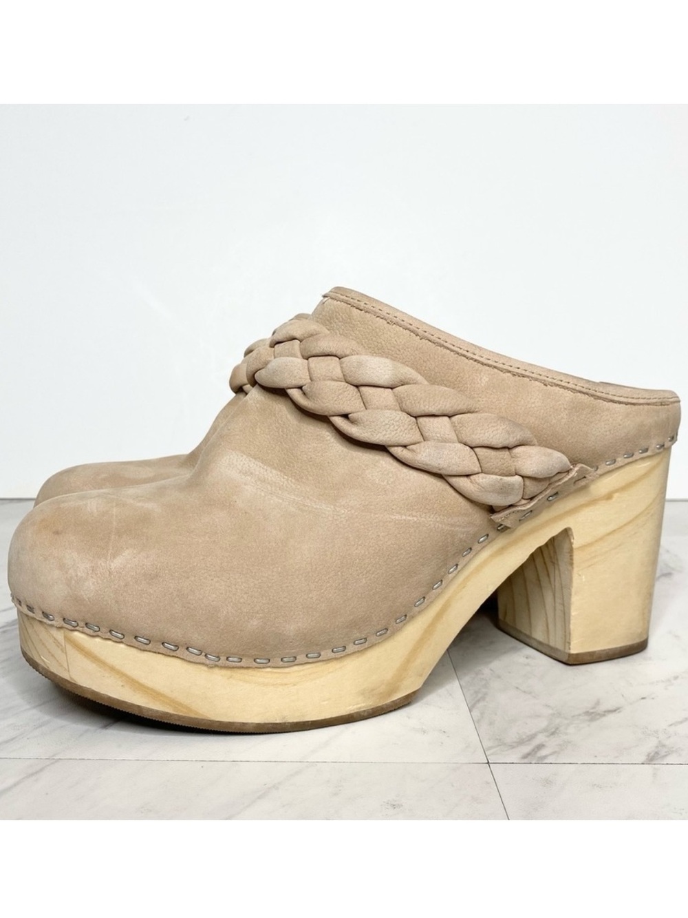 Dolce Vita Hila Tan Nubuck Braided Clog 10